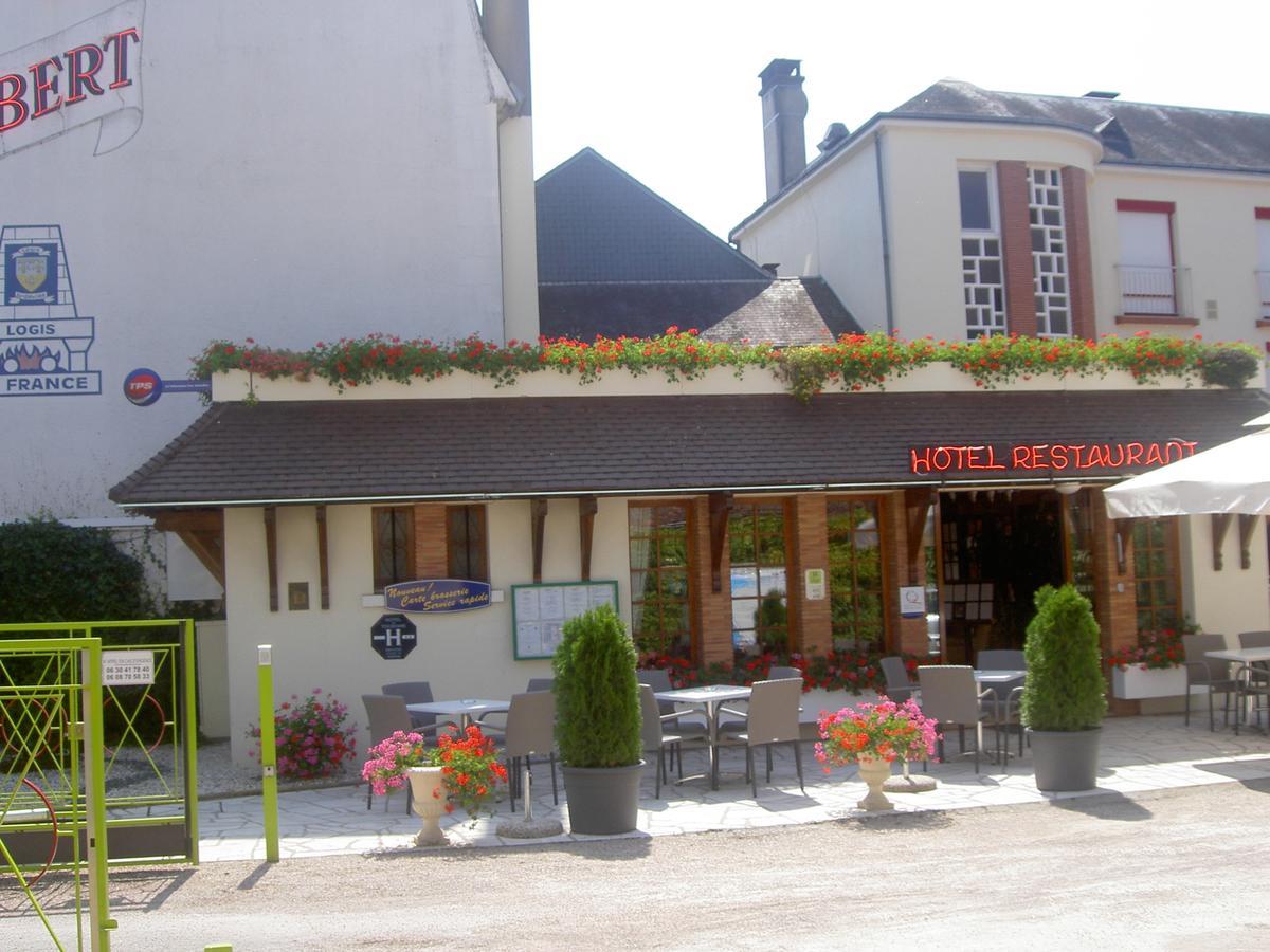 Hôtel Saint-Hubert Cour-Cheverny Exterior foto